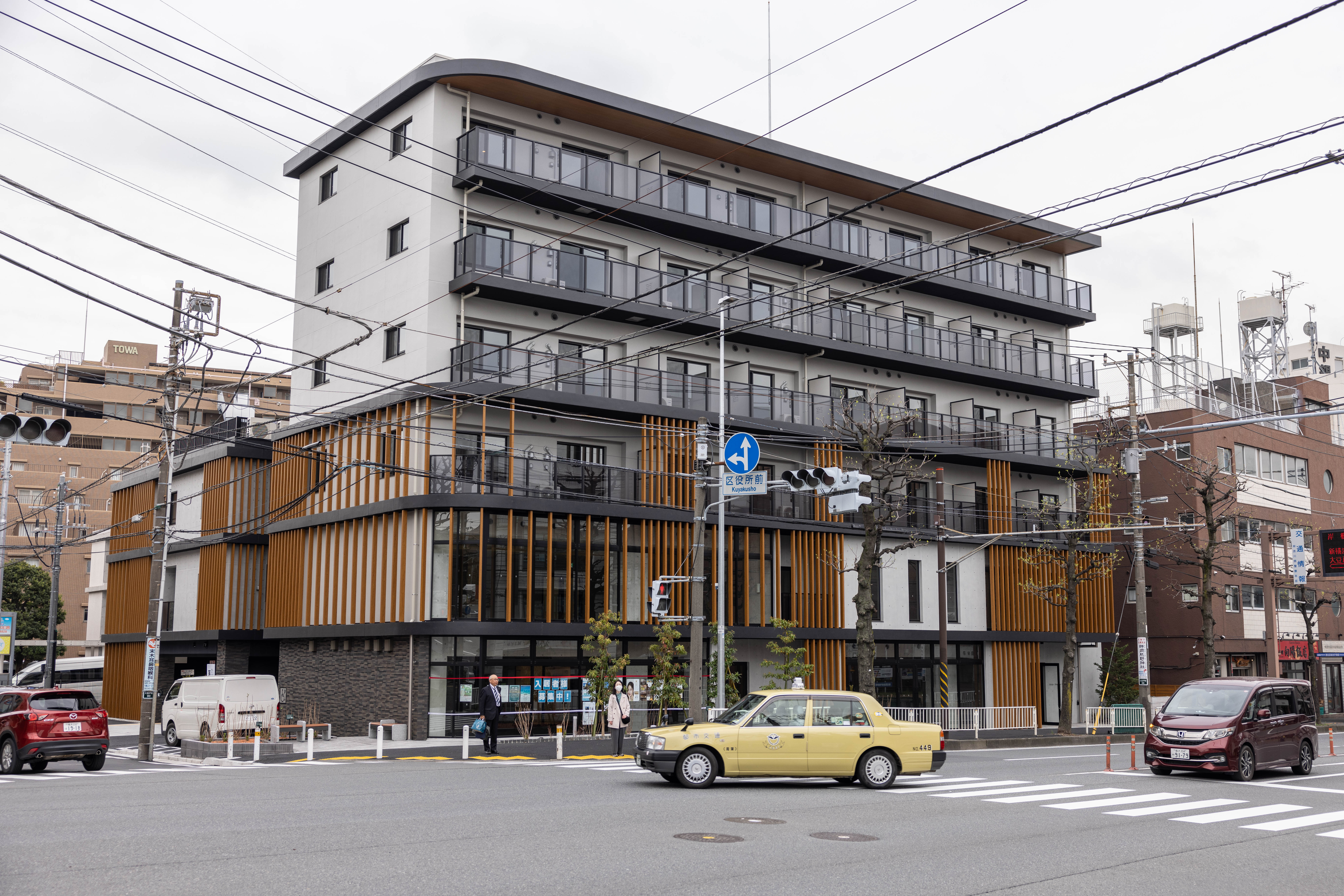 醫療大樓外觀[1].jpg